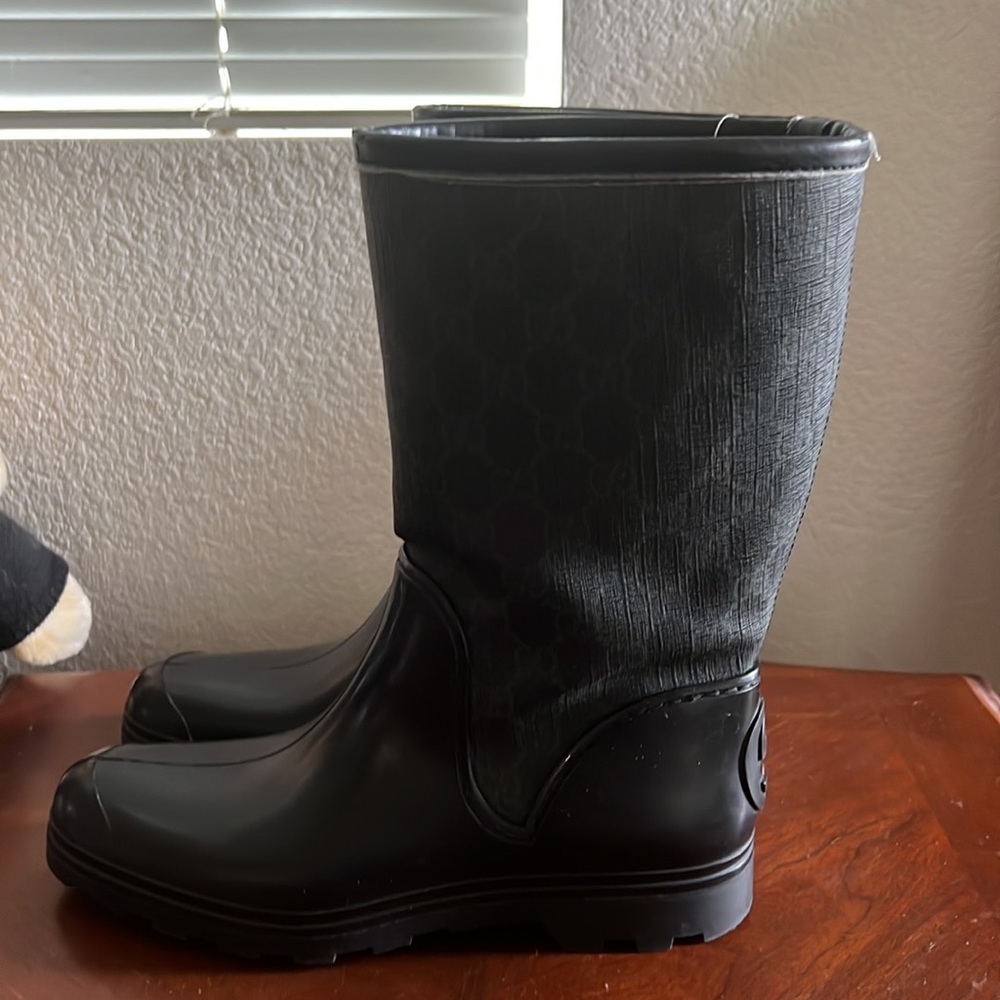 Gucci rain boots - Picture 2 of 10